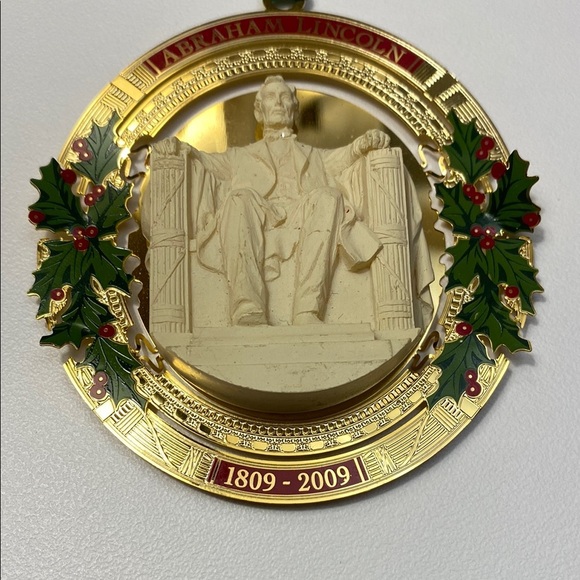 White House Historical Association 2009 Abraham Lincoln Holiday Ornament - Picture 3 of 7